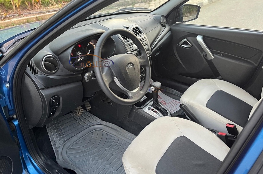 Granta Lada أزرق