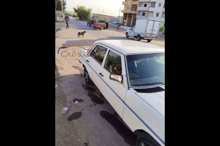 200 Mercedes أبيض