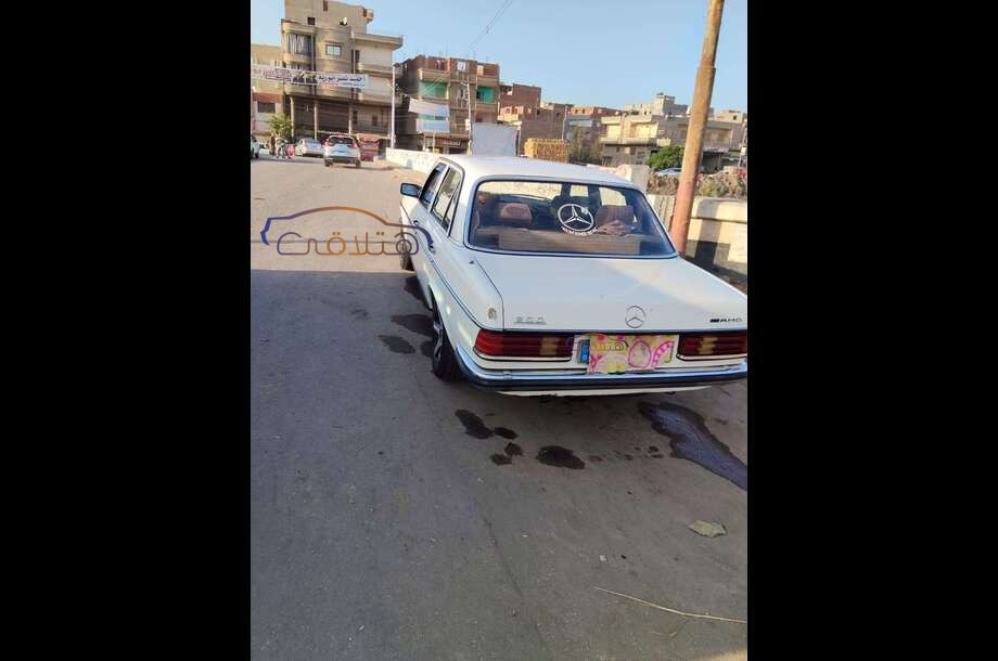 200 Mercedes أبيض