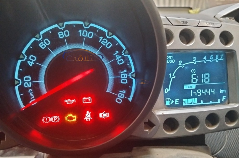 Spark Chevrolet أسود