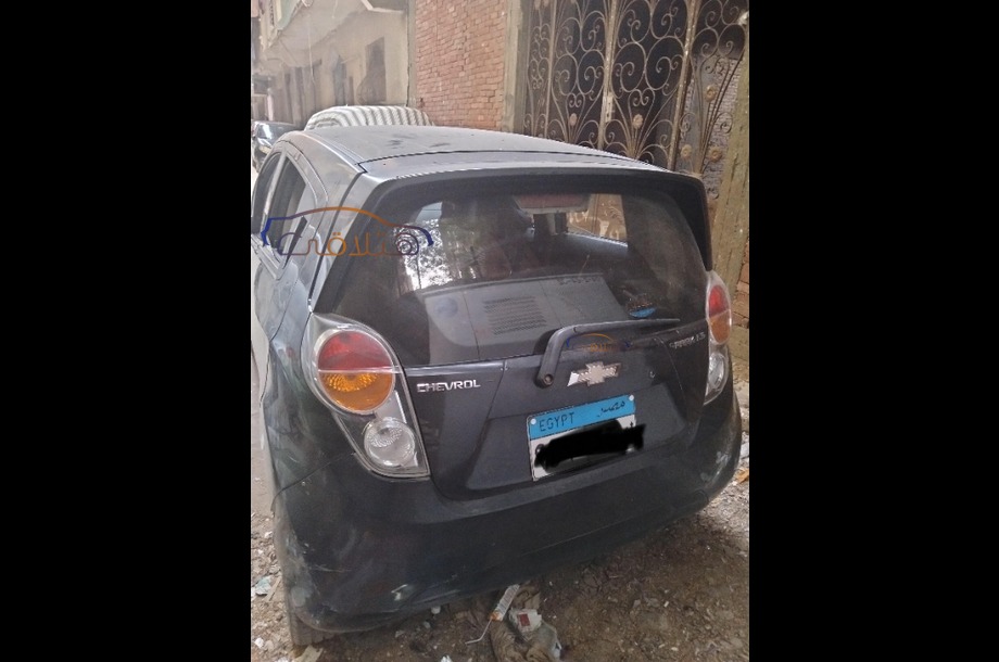 Spark Chevrolet أسود