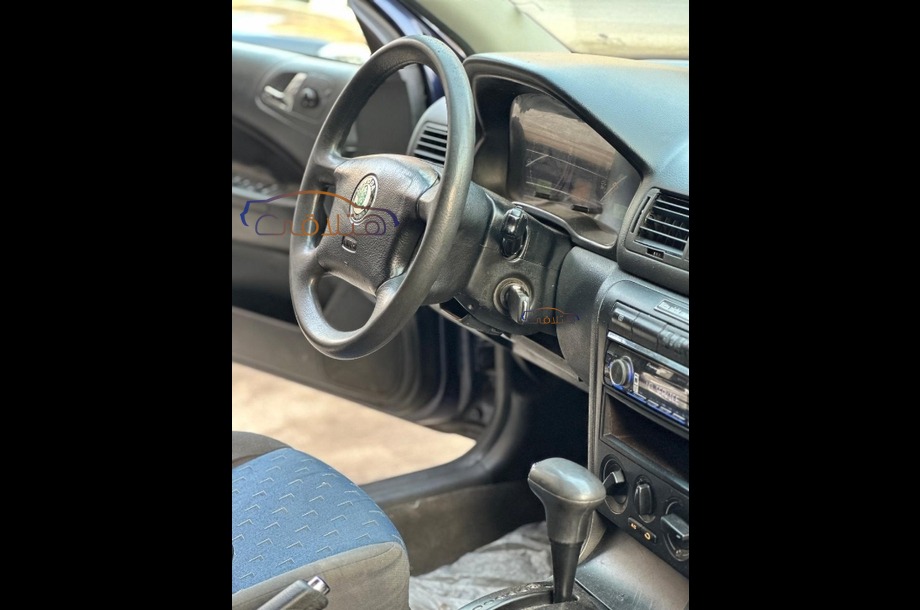 Octavia A4 Skoda أزرق