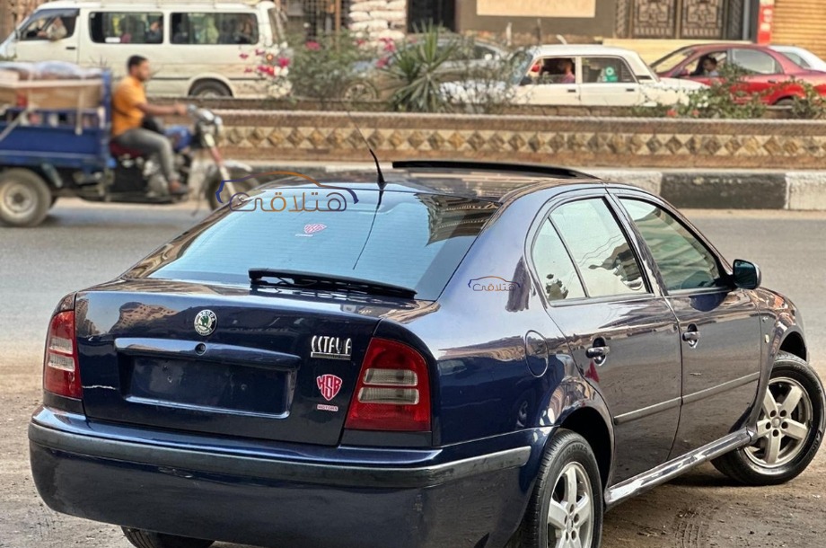 Octavia A4 Skoda أزرق