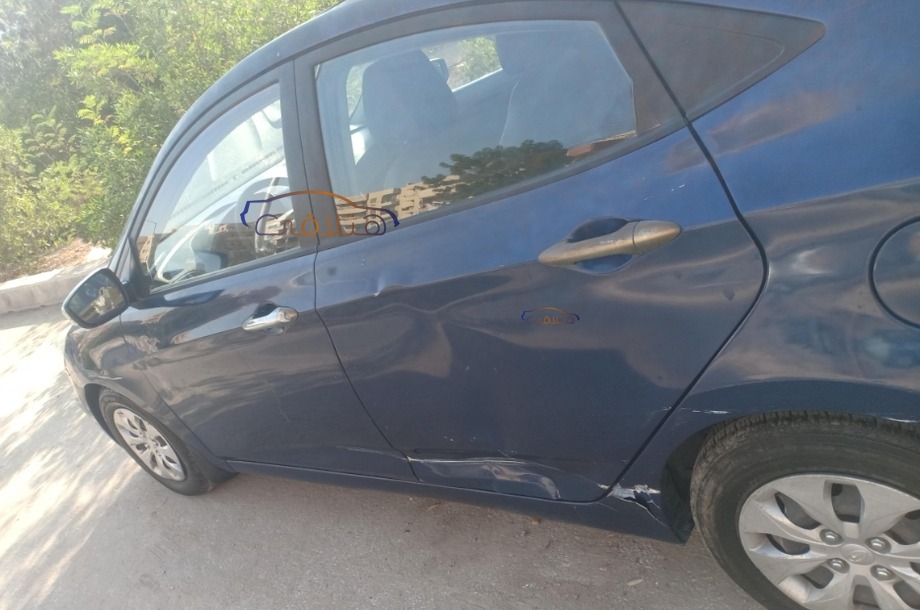 Accent RB Hyundai الأزرق الداكن