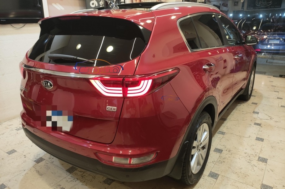 Sportage Kia احمر غامق