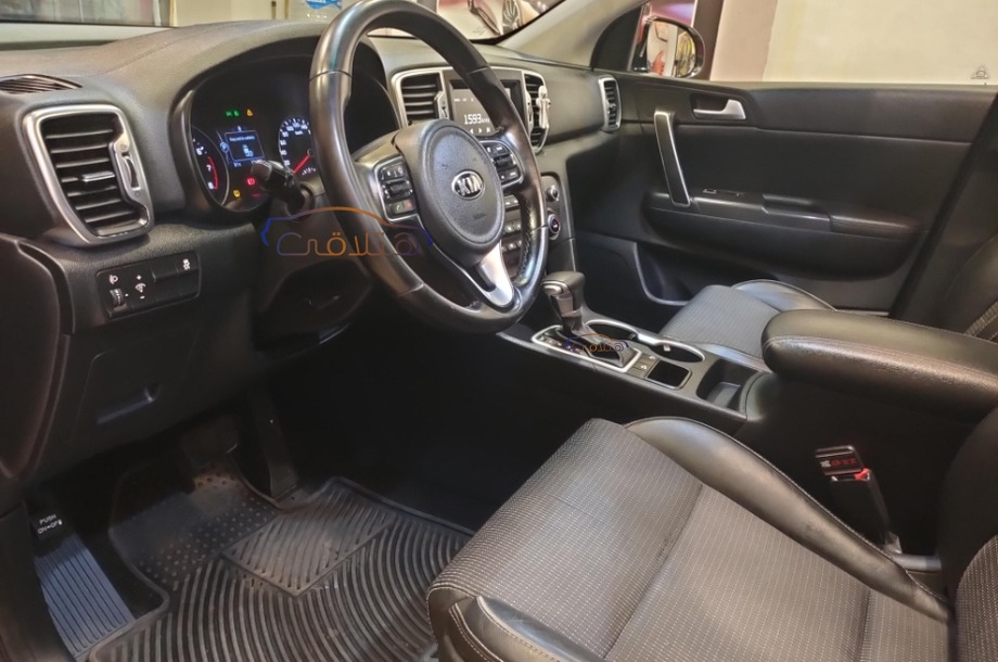 Sportage Kia احمر غامق