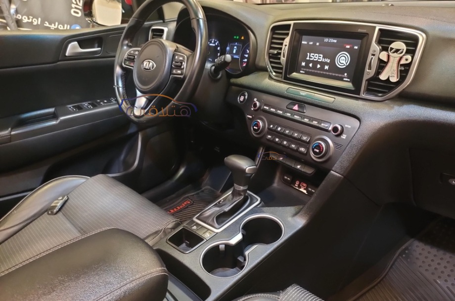 Sportage Kia احمر غامق