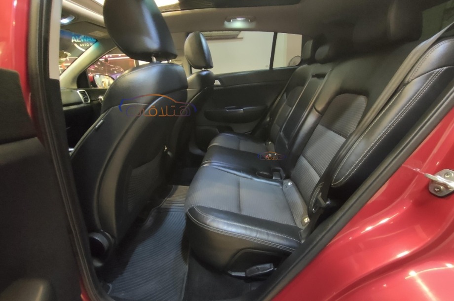 Sportage Kia احمر غامق