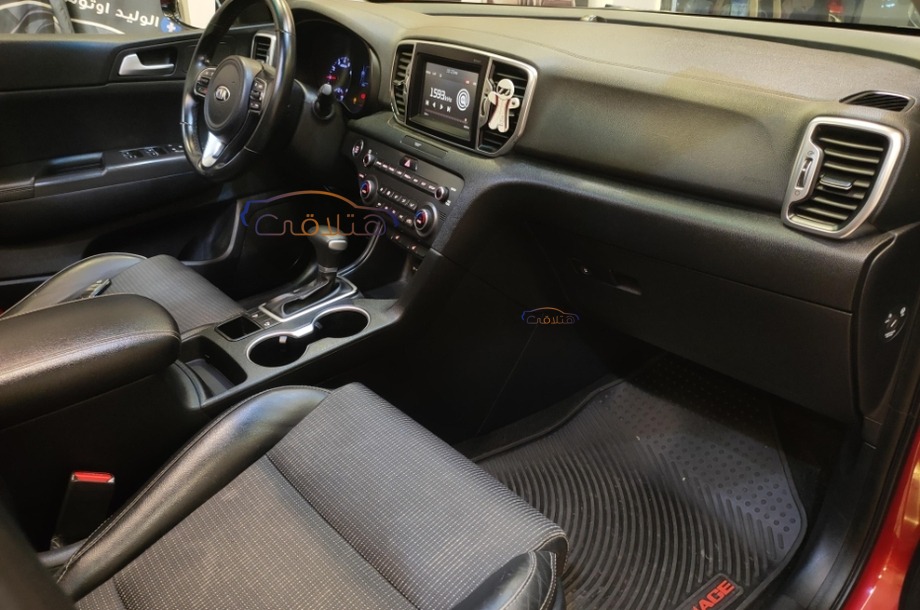 Sportage Kia احمر غامق