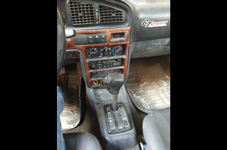 Elantra Hyundai أبيض