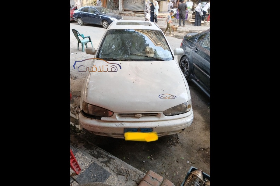 Elantra Hyundai أبيض