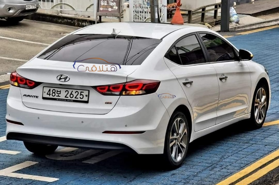 Avante Hyundai White