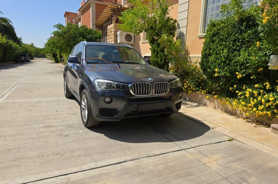 X3 BMW Dark grey