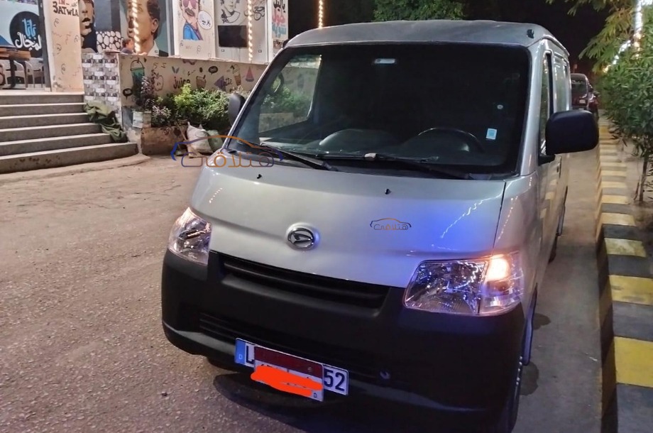Gran max Daihatsu Silver