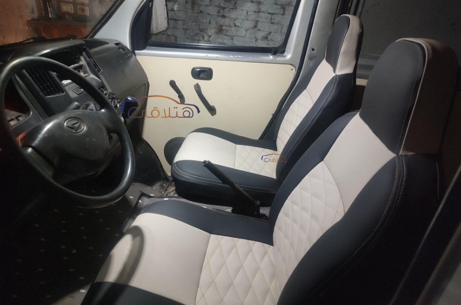 Gran max Daihatsu Silver