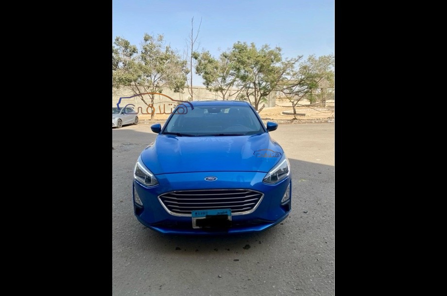 Focus Ford Blue
