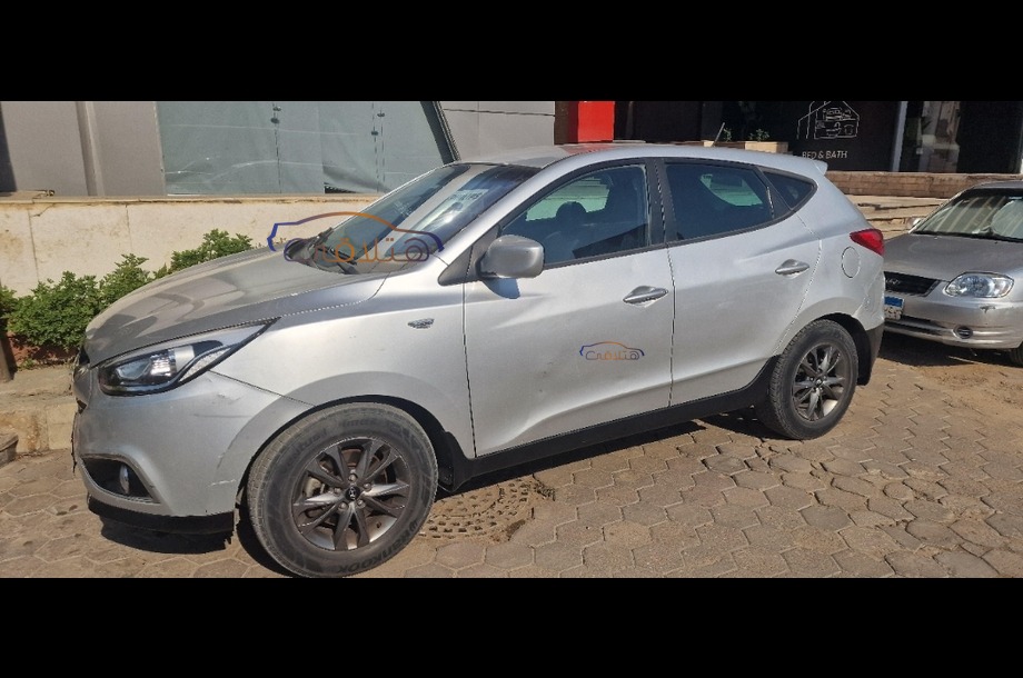 IX 35 Hyundai فضي