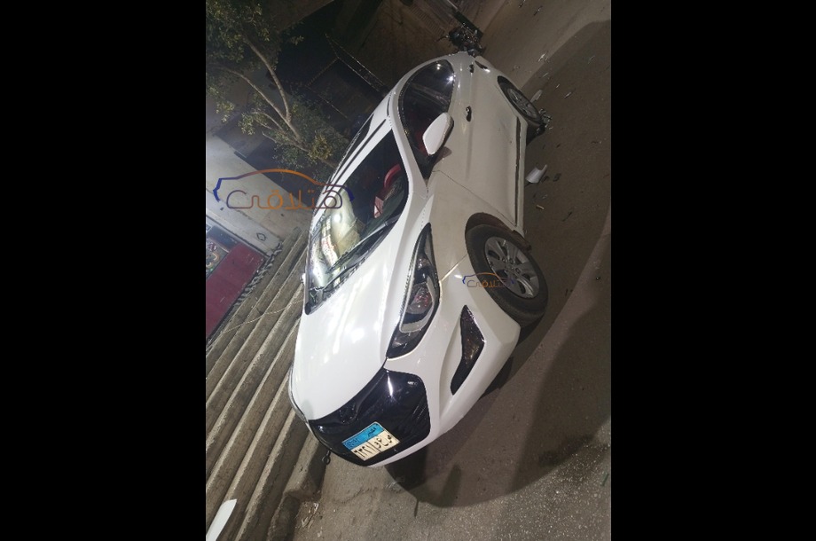 Elantra MD Hyundai White