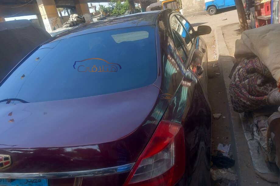 Emgrand 7 Geely احمر غامق
