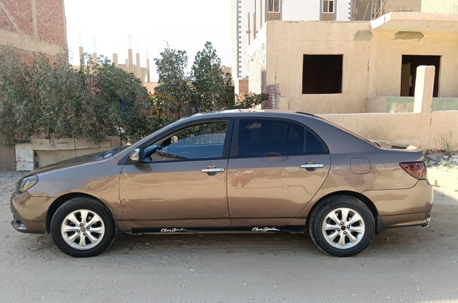 F3 Byd برونزي