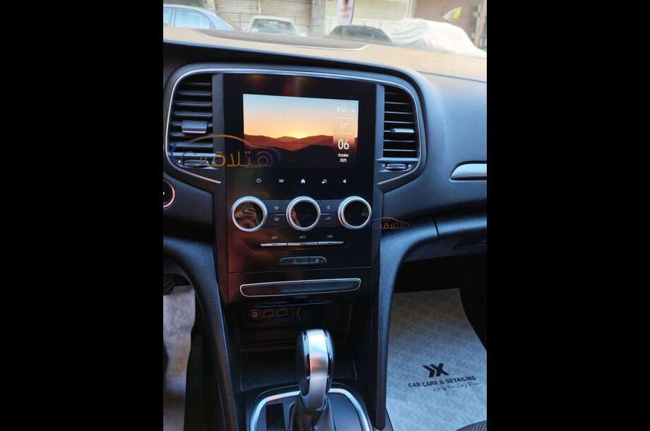 Megane Renault أبيض