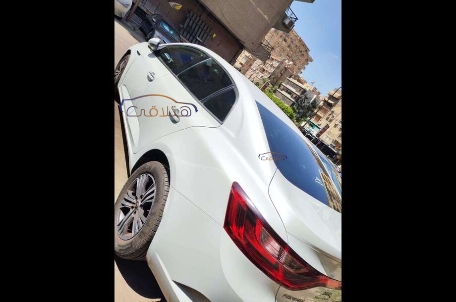 Megane Renault أبيض
