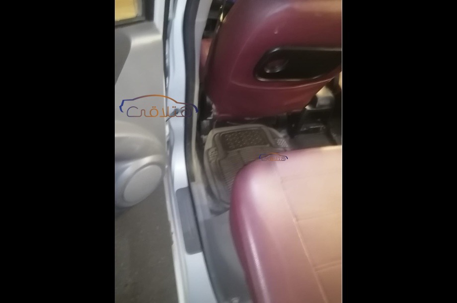 Matrix Hyundai Silver