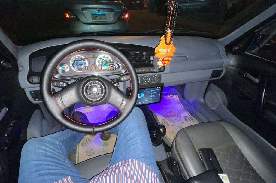 Felicia Skoda الأزرق الداكن