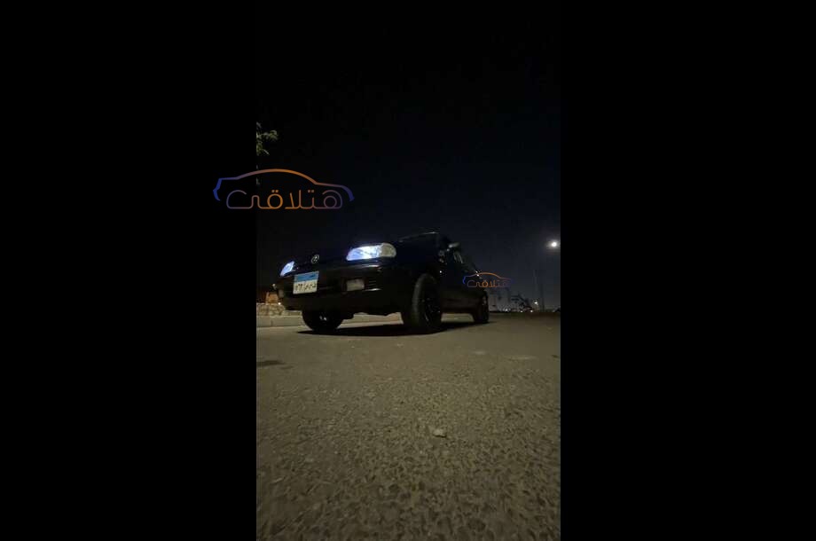 Felicia Skoda الأزرق الداكن