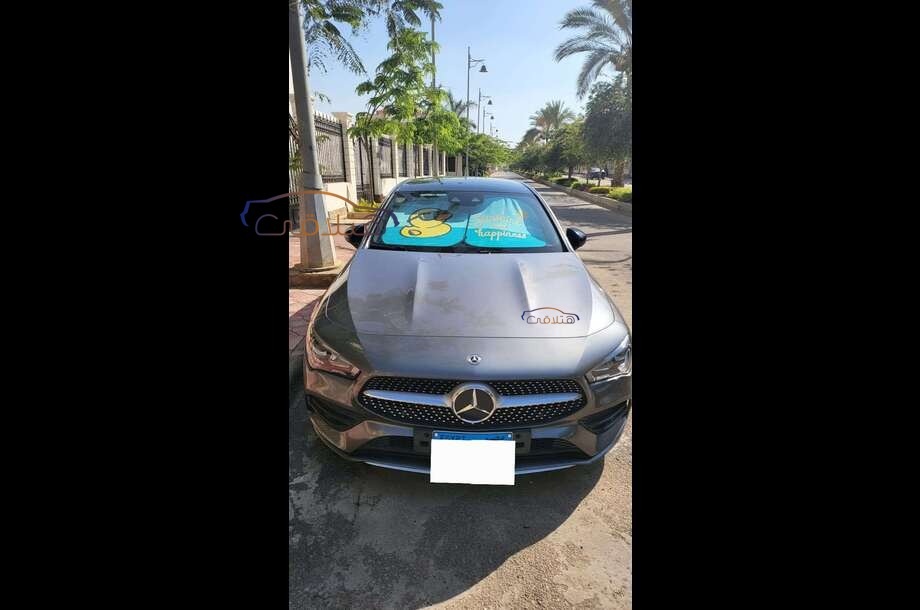 CLA 180 Mercedes رمادي