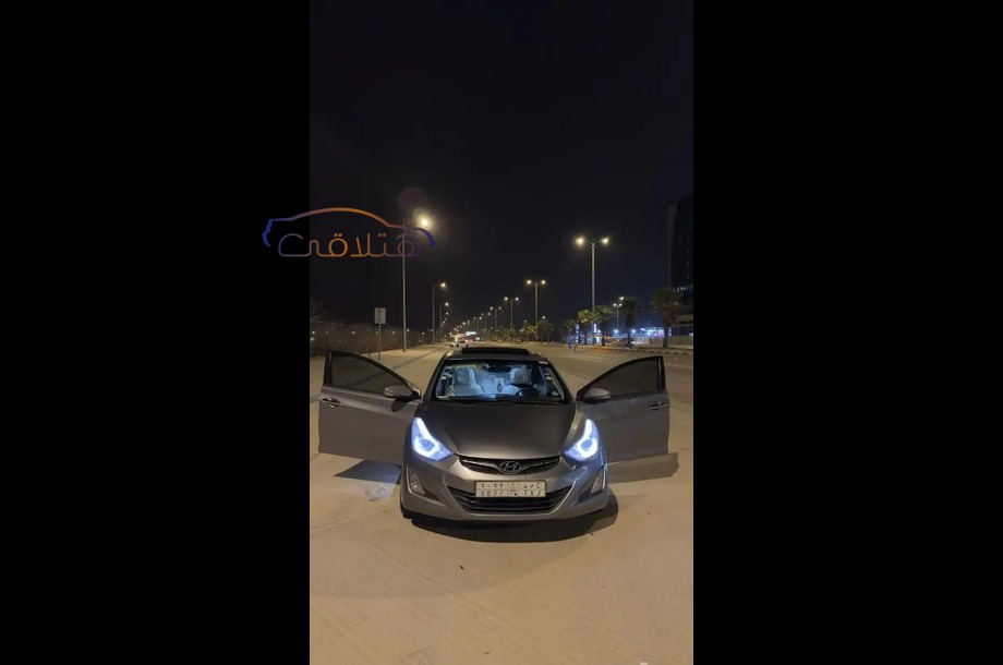 Elantra Hyundai بترولي