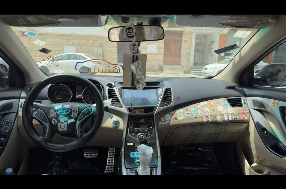 Elantra Hyundai بترولي