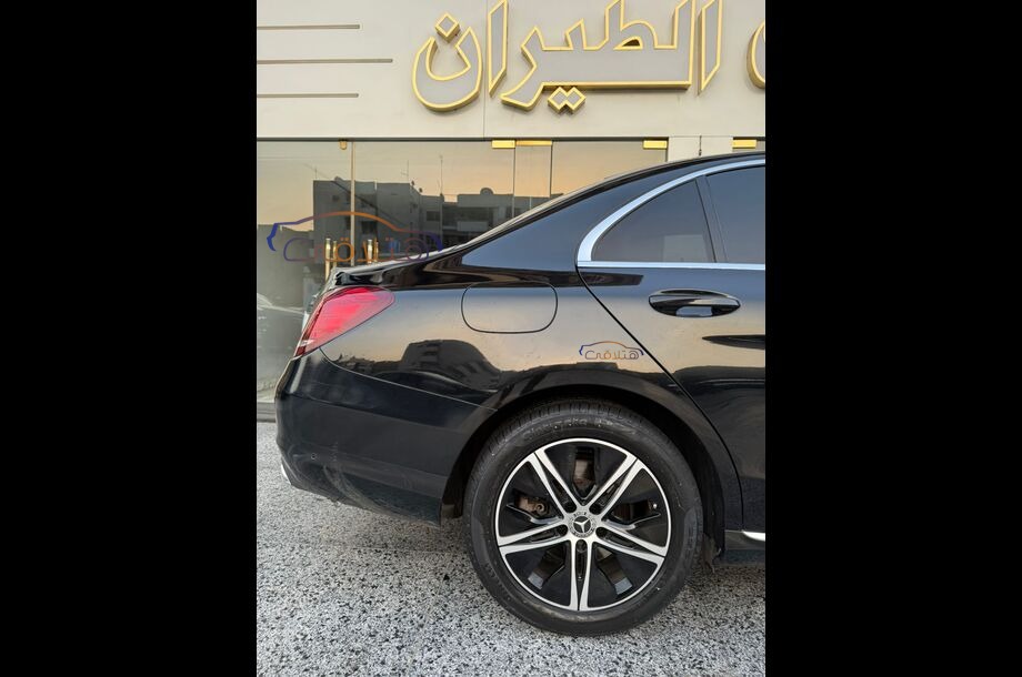 C 180 Mercedes Black