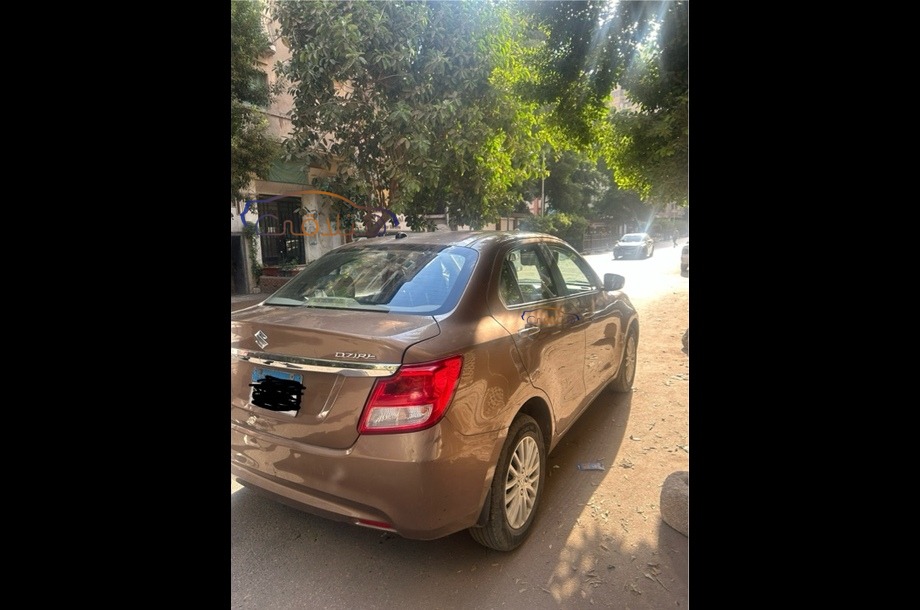 Dzire Suzuki برونزي