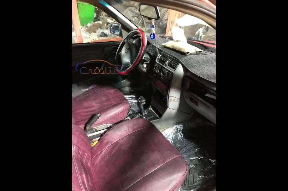 Vectra Opel احمر