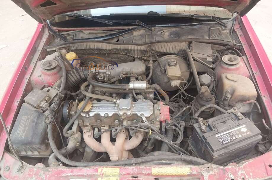 Vectra Opel احمر