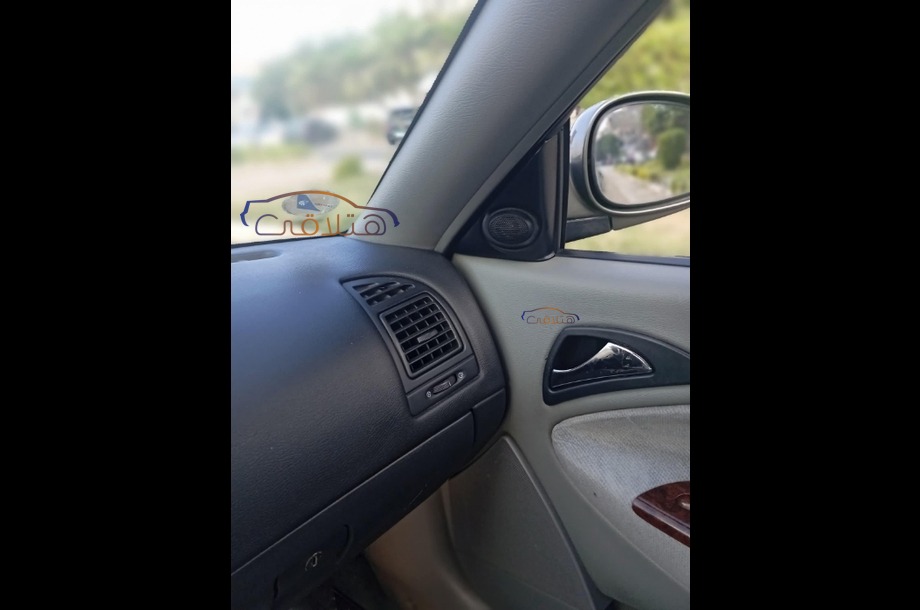 Nubira 2 Daewoo فضي