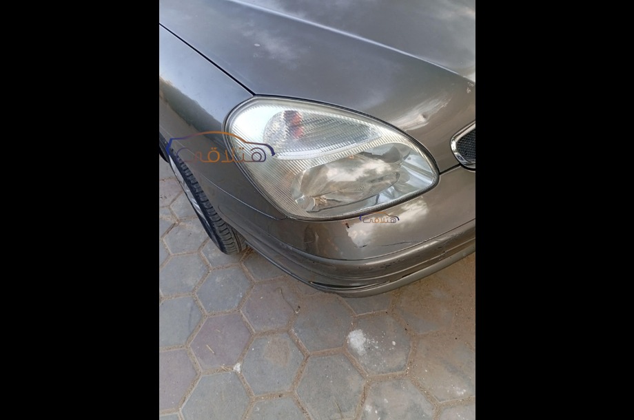 Nubira 2 Daewoo فضي