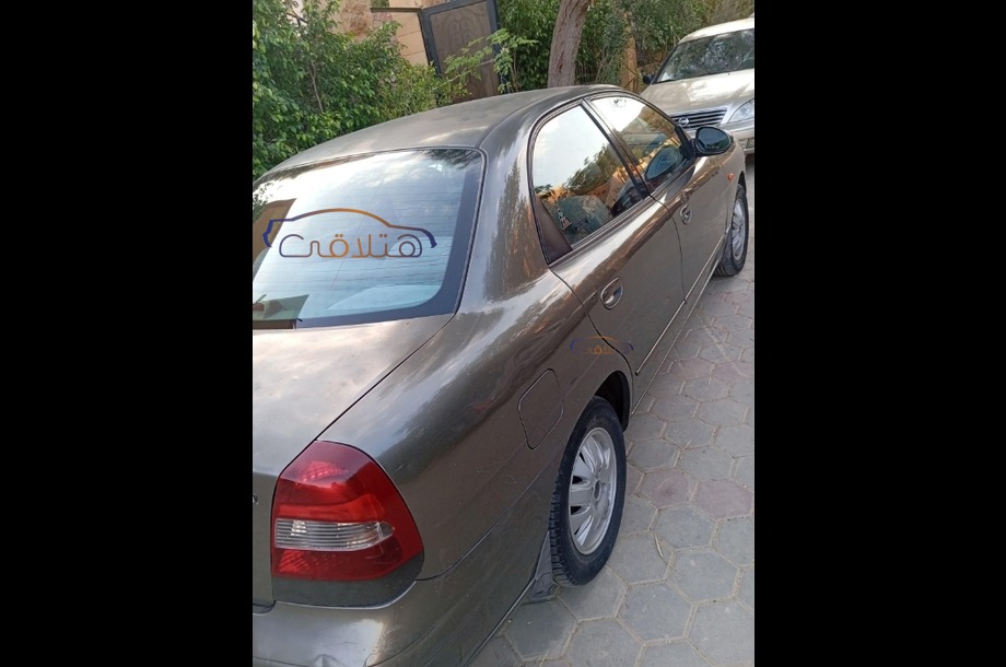 Nubira 2 Daewoo فضي