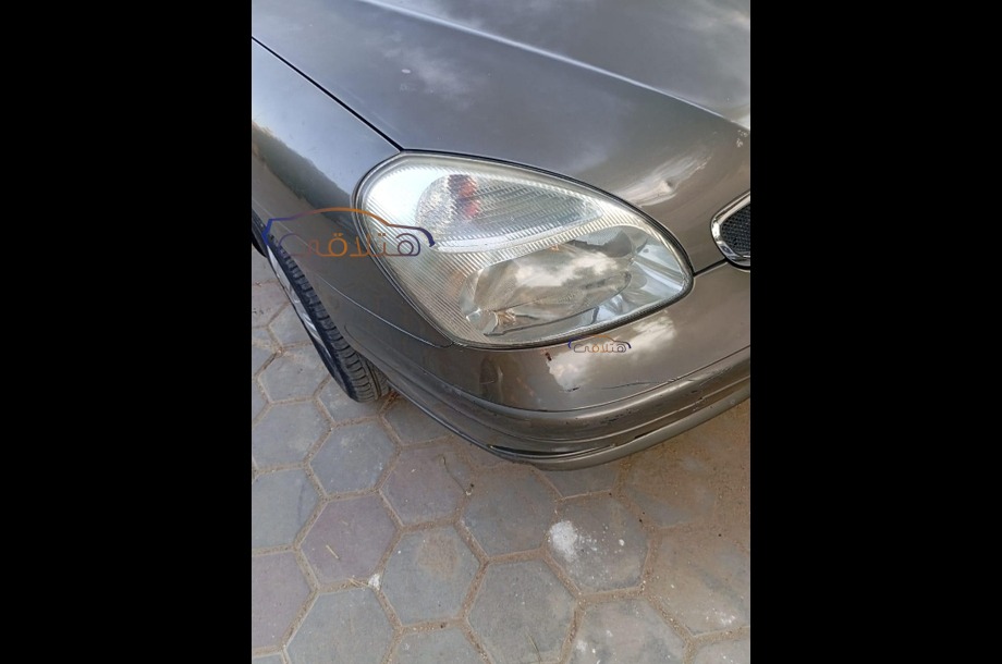 Nubira 2 Daewoo فضي