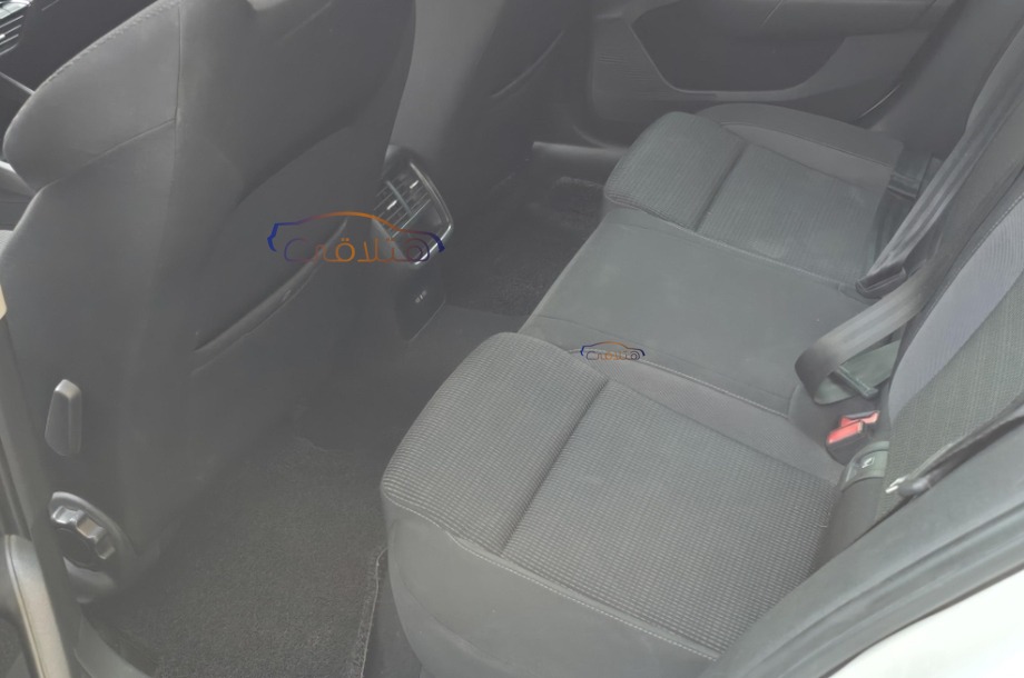 Octavia A8 Skoda أبيض