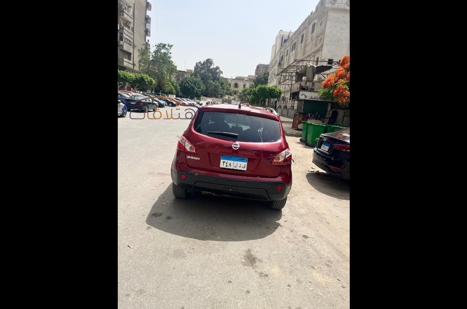 Qashqai Nissan احمر