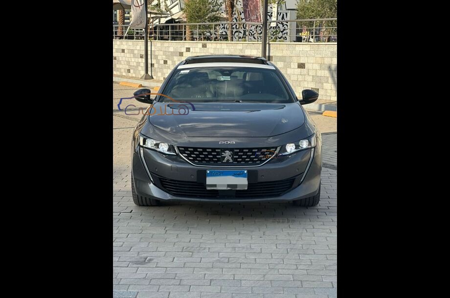 508 Peugeot رمادي