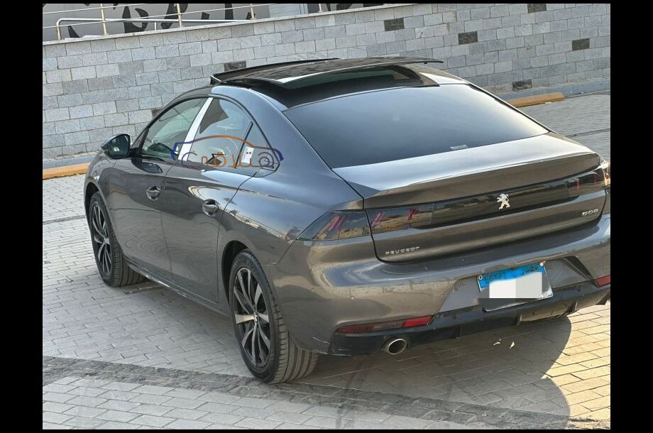 508 Peugeot رمادي