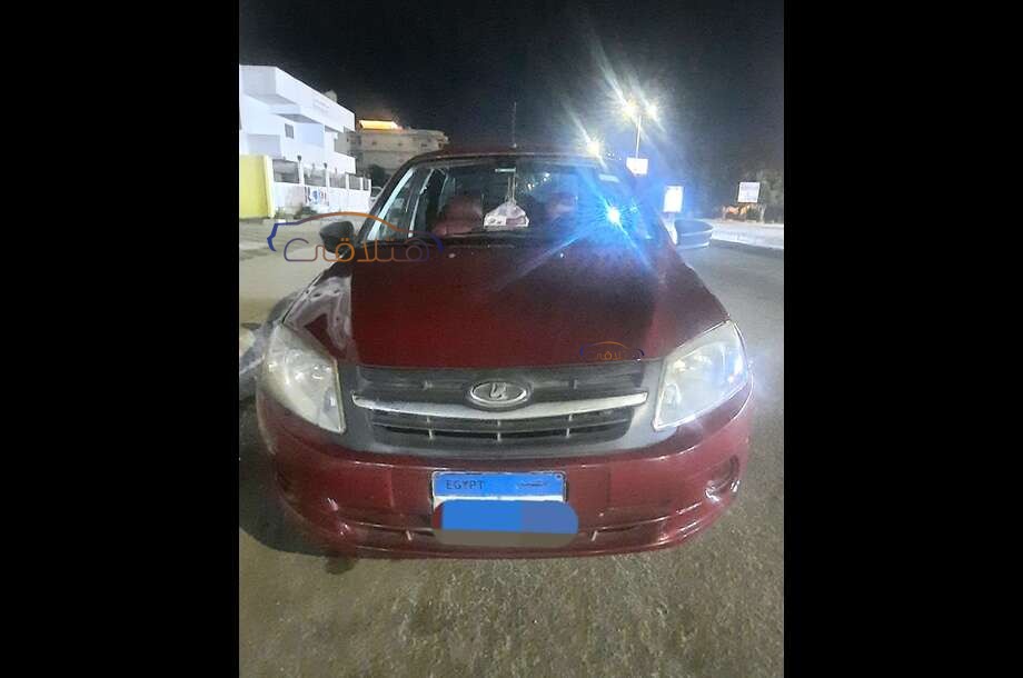 Granta Lada Red