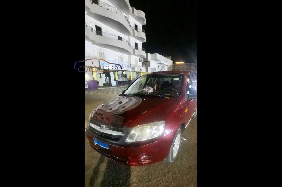Granta Lada Red