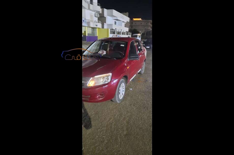 Granta Lada Red