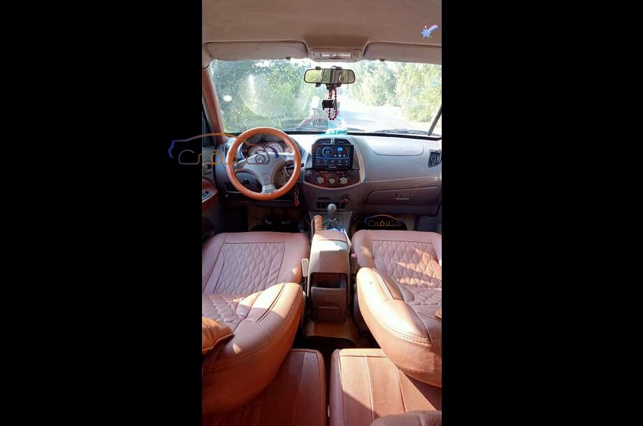 Tiggo Speranza أسود