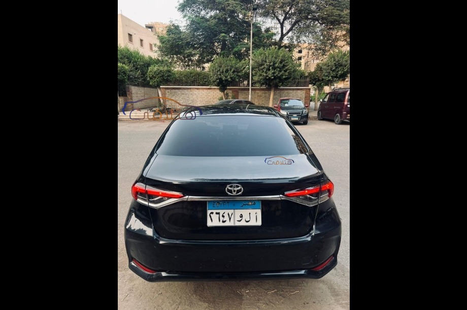 Corolla Toyota أسود