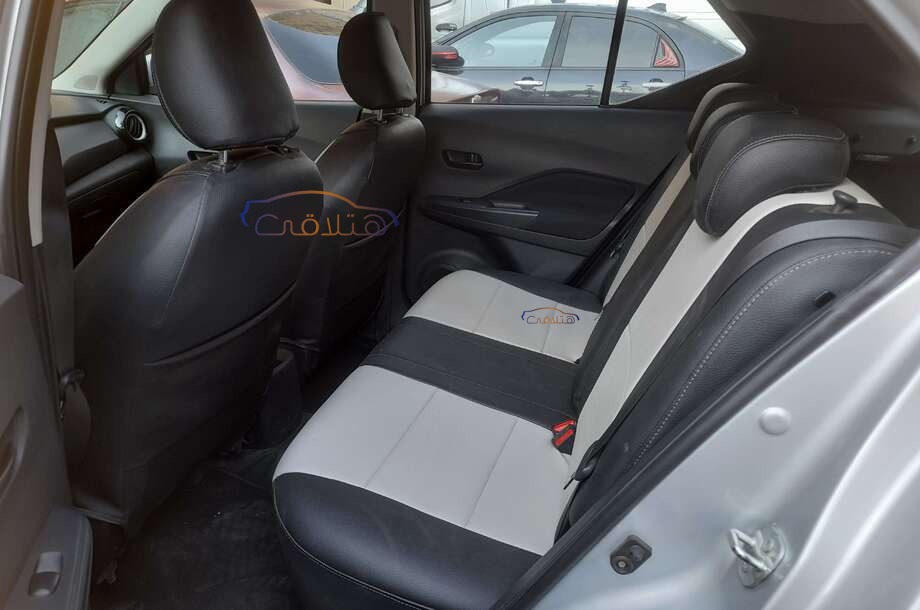 Qashqai Nissan فضي